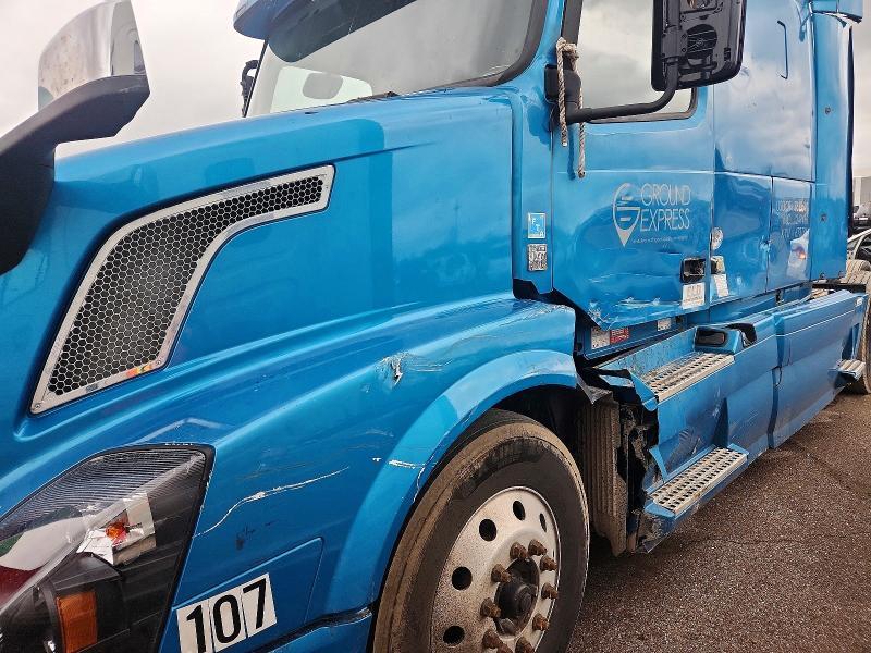 2015 Volvo VN VNL