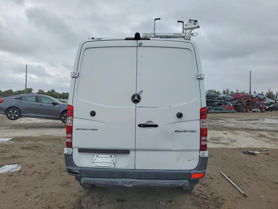 2015 Freightliner Sprinter 2500 Delivery van