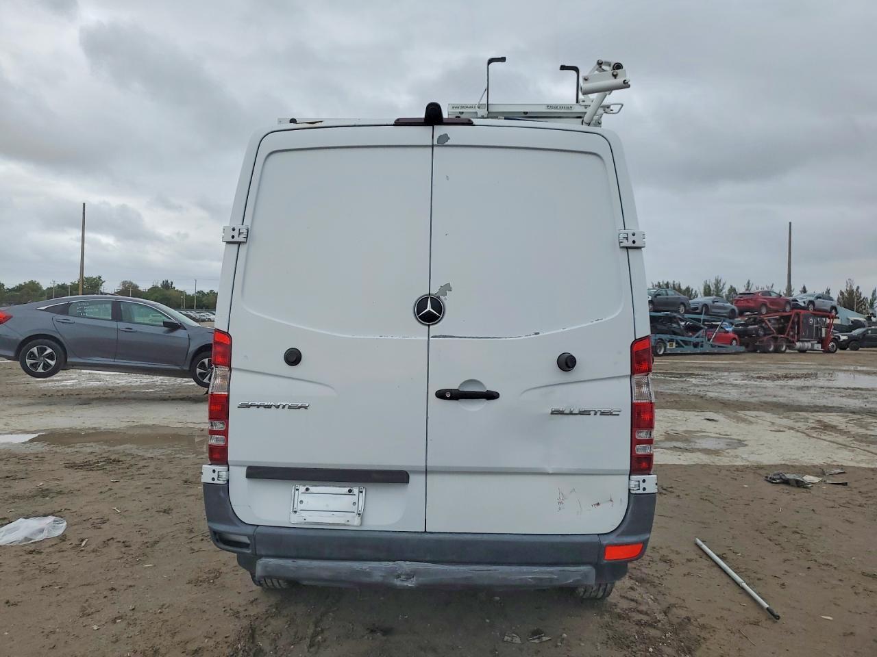 2015 Freightliner Sprinter 2500 Delivery van