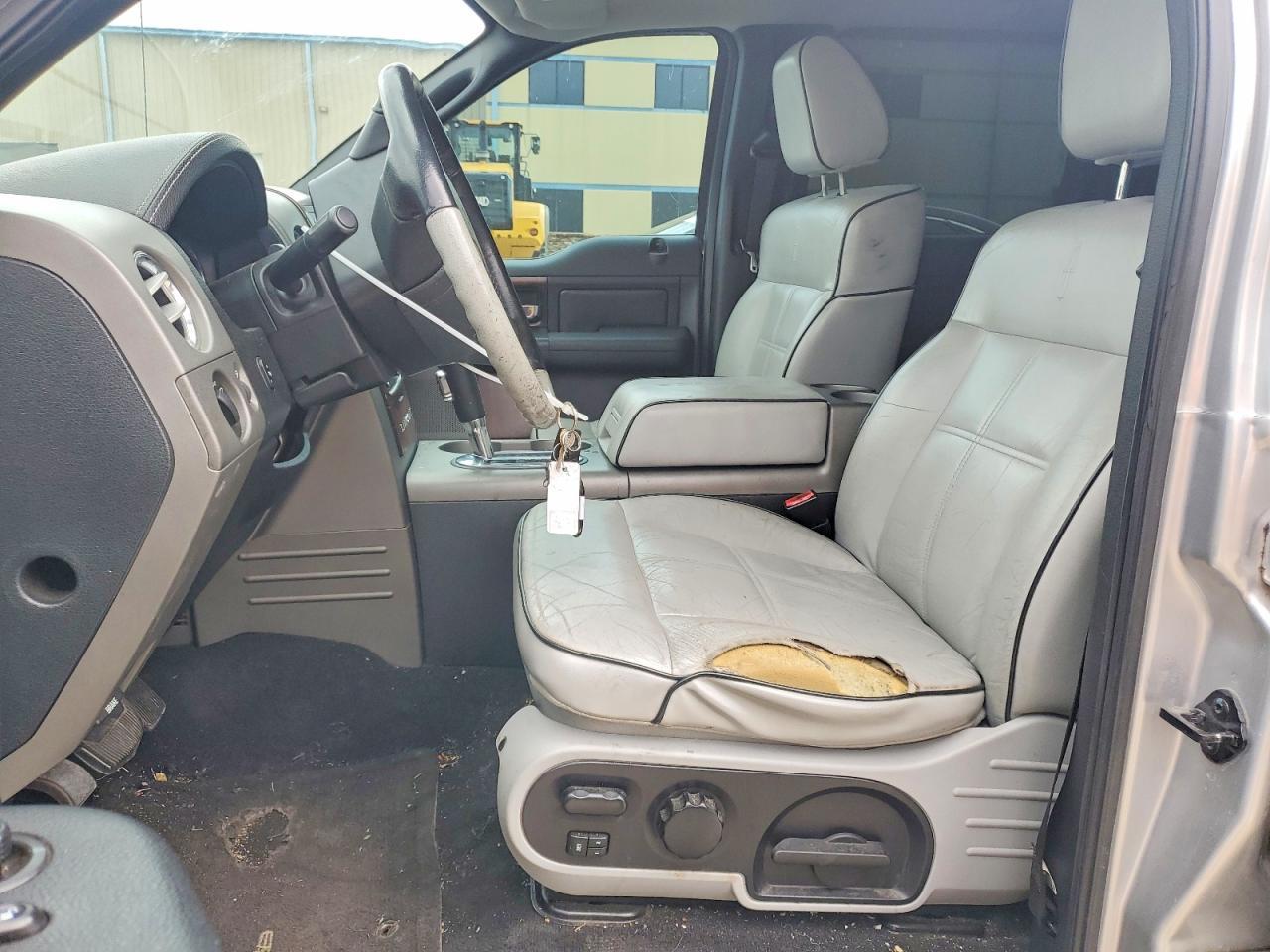 2006 Lincoln Townhouse Mark LT