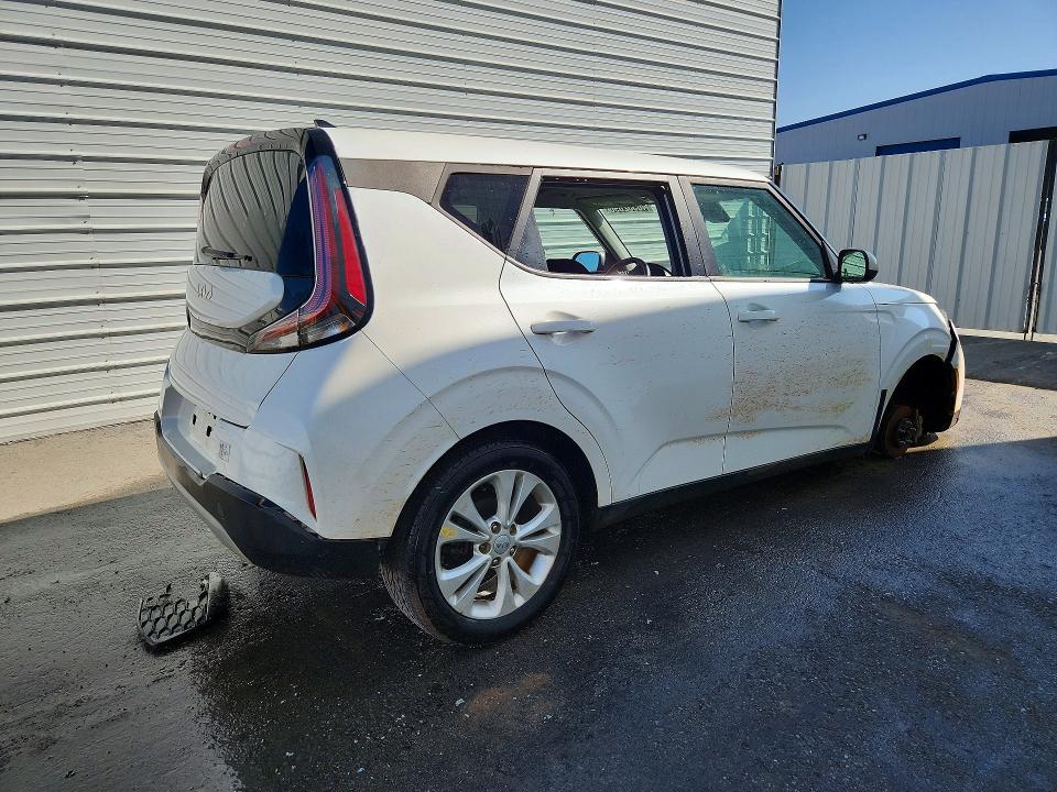 2023 KIA Soul lx