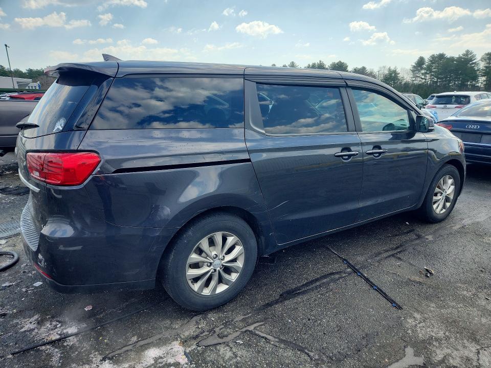 2019 KIA Sedona lx
