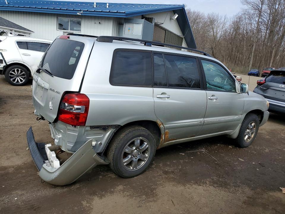 2005 Toyota Highlander Base