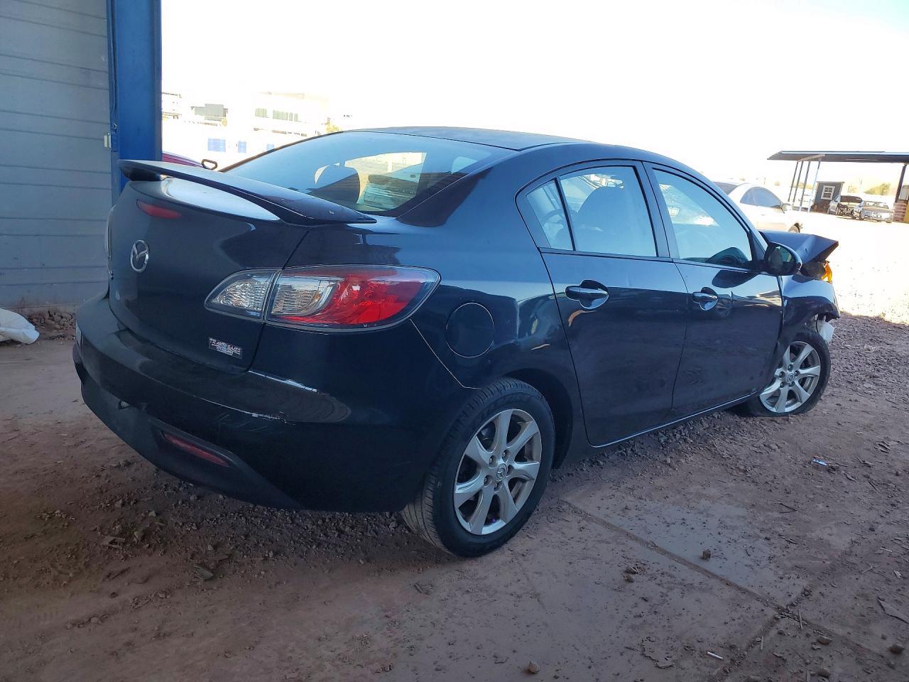 2011 Mazda 3 I