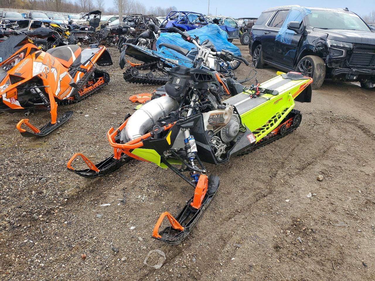 2023 Polaris Matryx Switchback Assault PKG