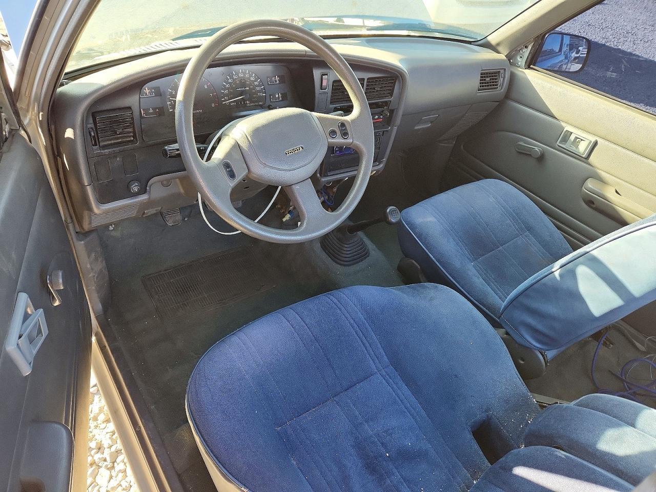 1991 Toyota Pickup Deluxe