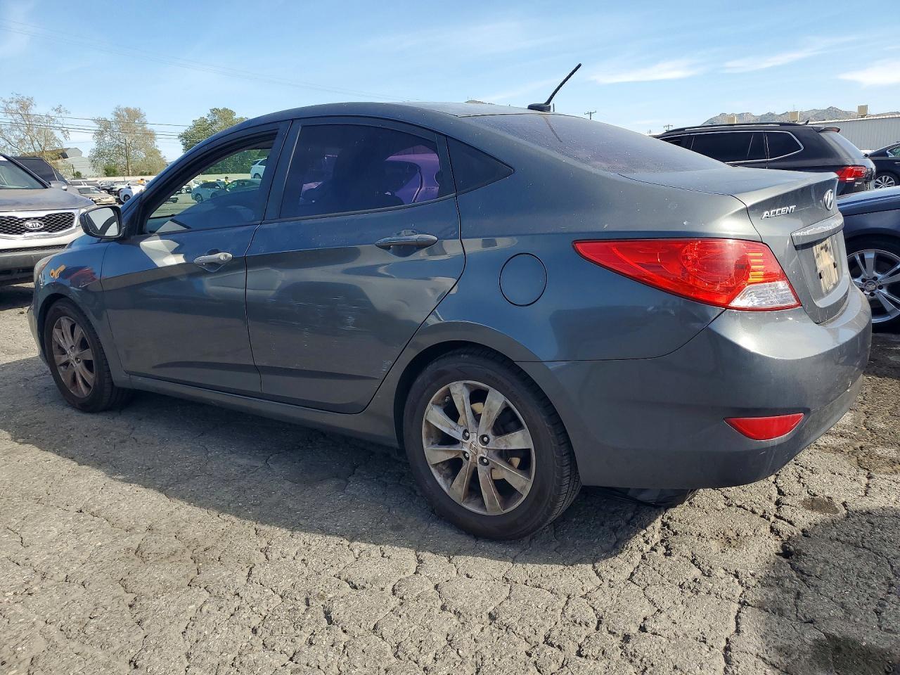 2012 Hyundai Accent gls