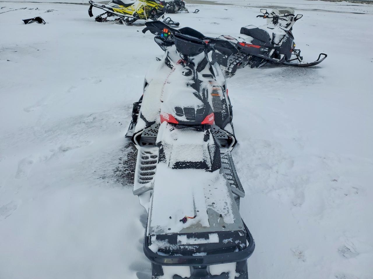 2020 Polaris Indy 850 XCR SC 129