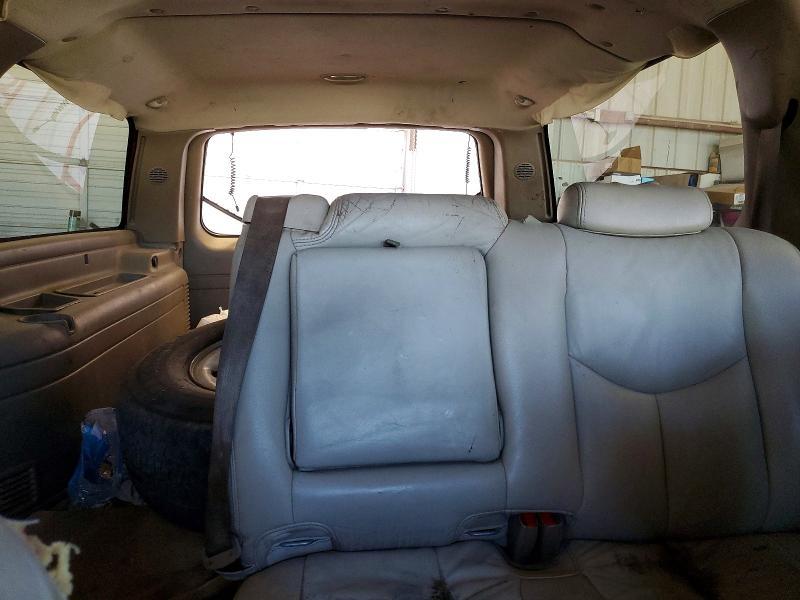 2005 Chevrolet Suburban C1500