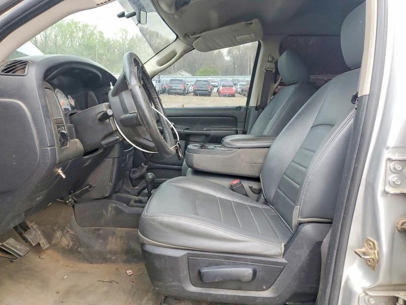 2005 Dodge RAM 2500 ST