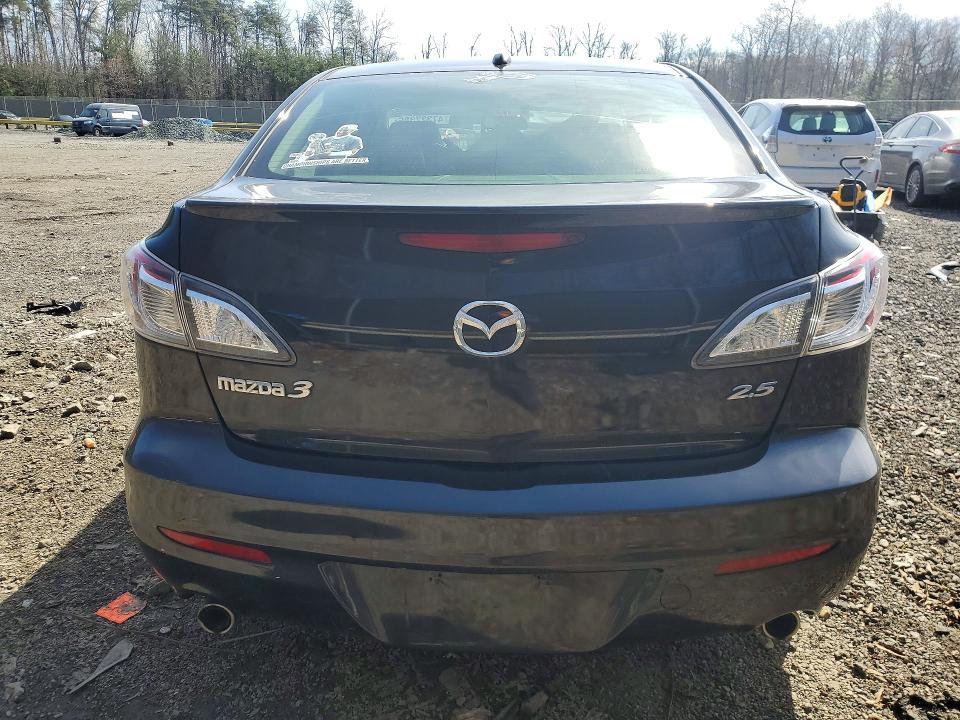 2013 Mazda 3 S