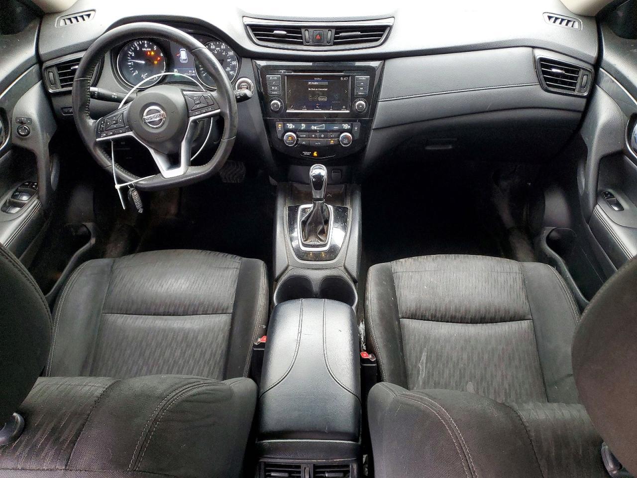 2019 Nissan Rogue sv