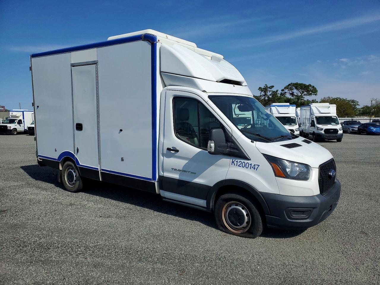 2020 Ford Transit Delivery Truck