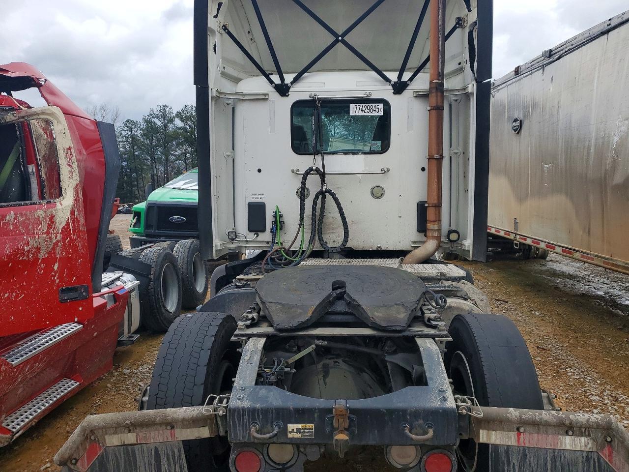 2017 Peterbilt 579 Semi Truck