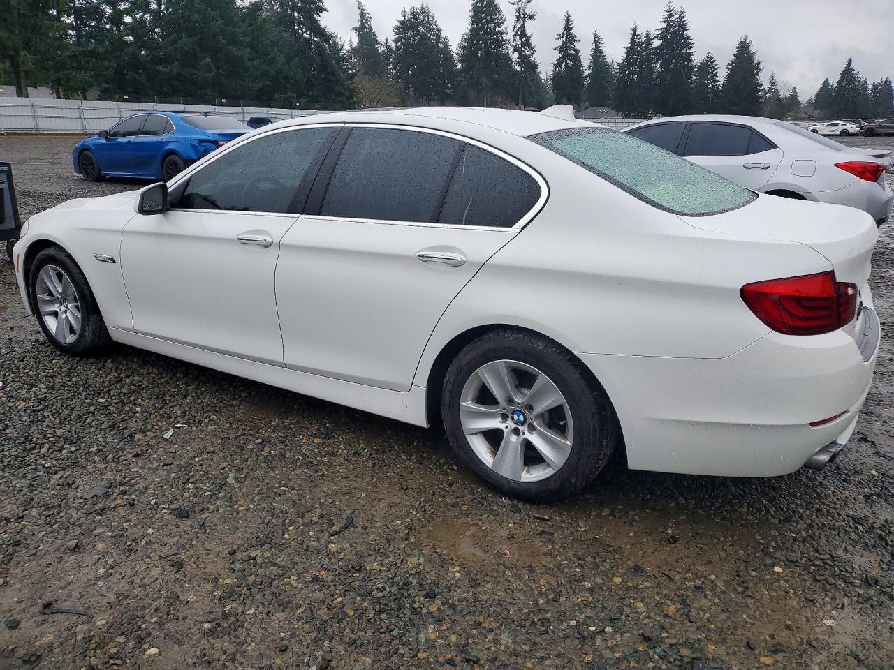 2013 BMW 528 i