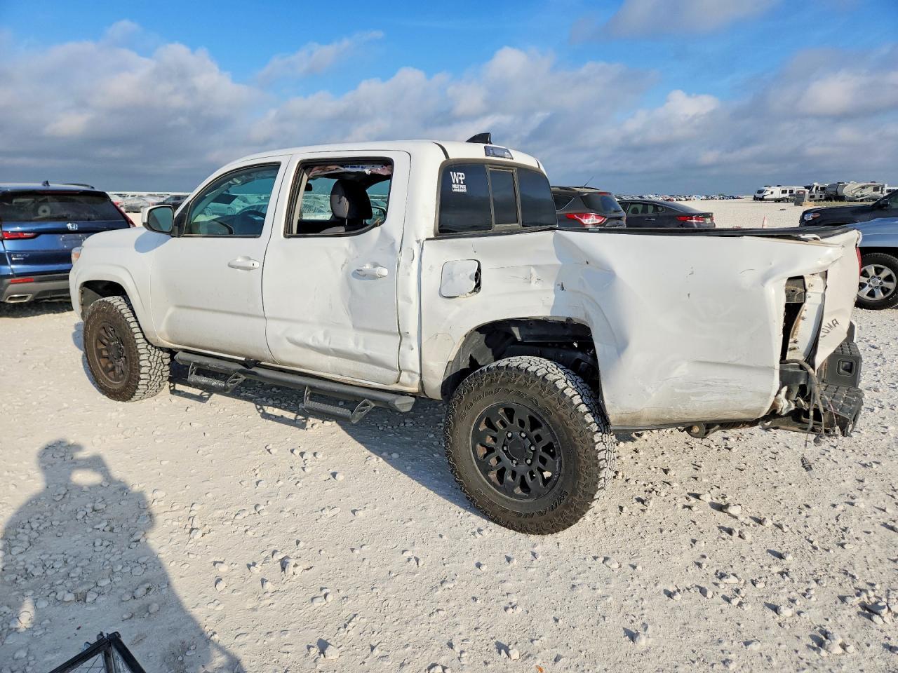 2022 Toyota Tacoma SR V6