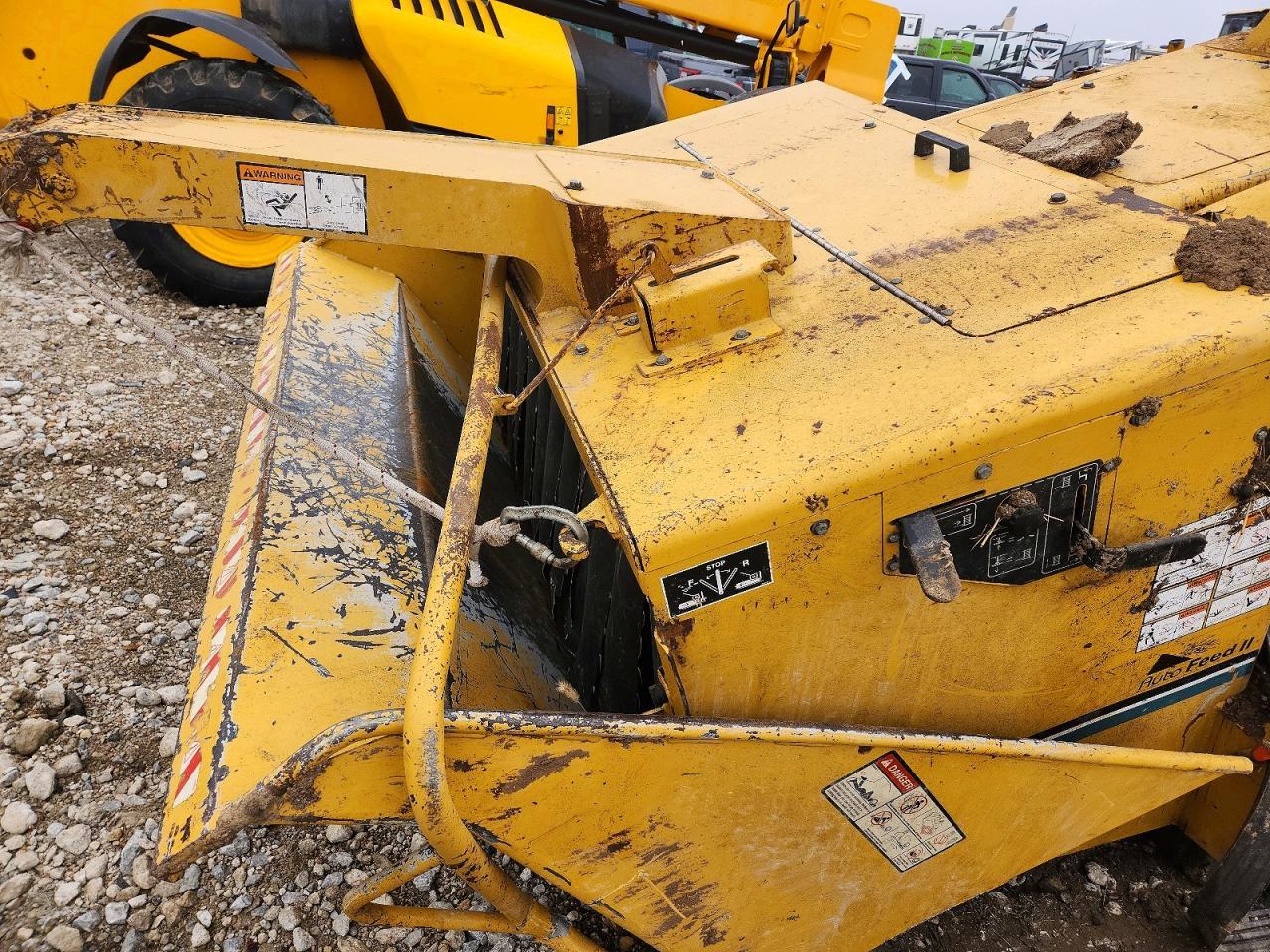 2004 Vermeer BC1800A Wood Chipper