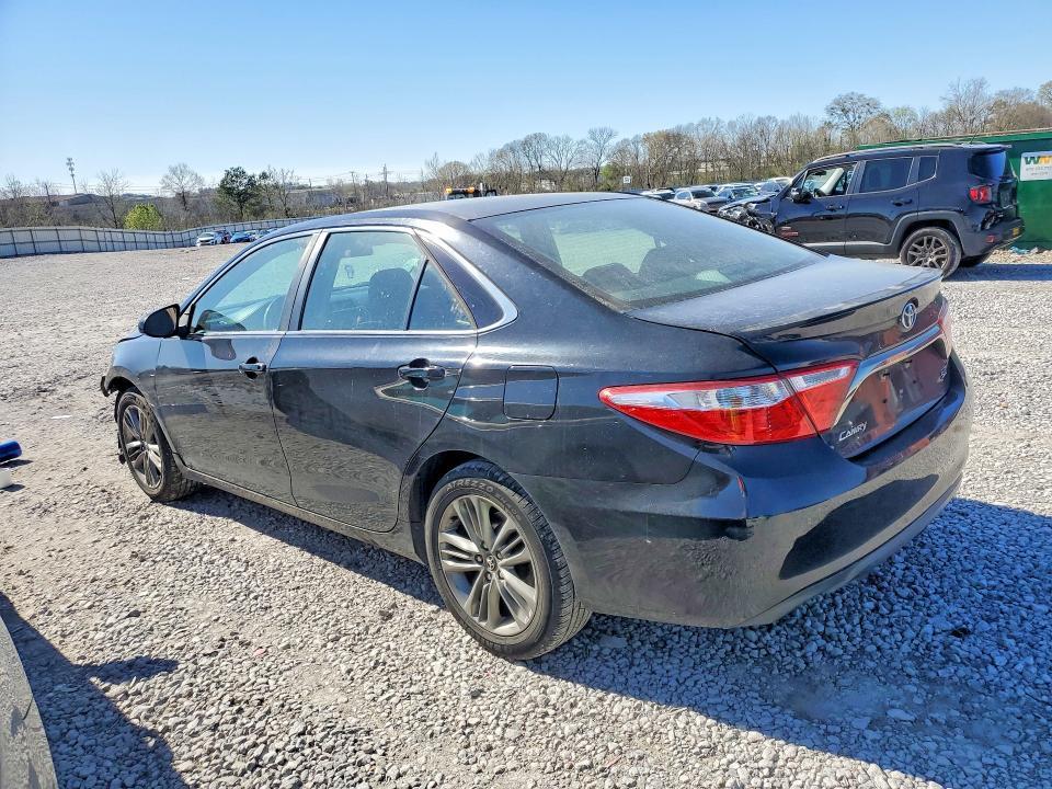 2016 Toyota Camry se