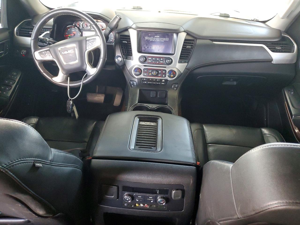 2016 GMC Yukon slt