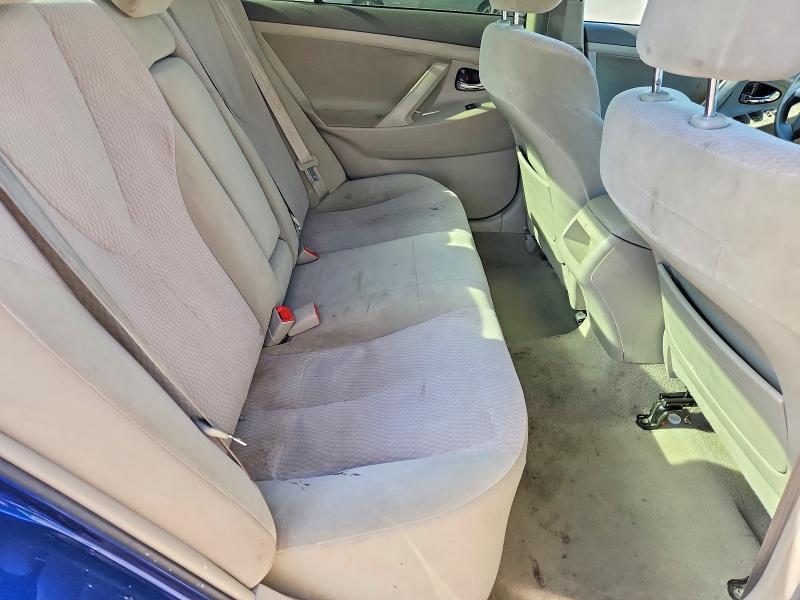 2011 Toyota Camry le