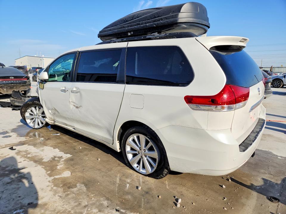 2012 Toyota Sienna Limited 7-passenger