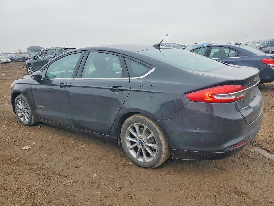 2017 Ford Fusion se Hybrid