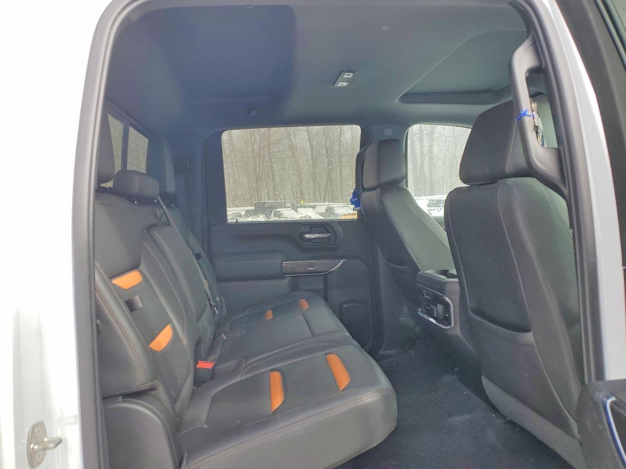 2020 GMC Sierra K2500 AT4