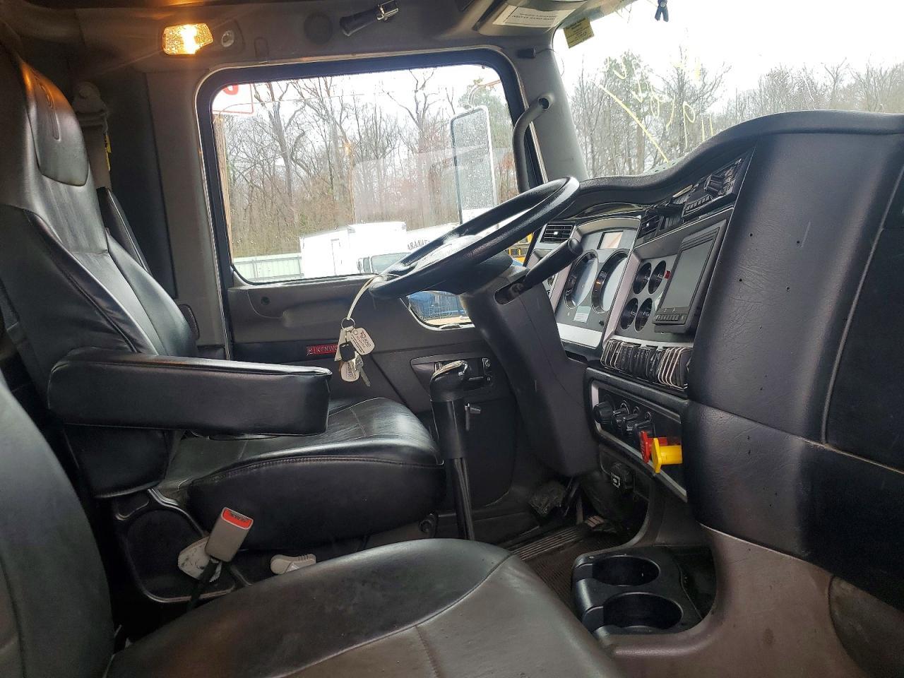 2019 Kenworth T880 Crane Truck