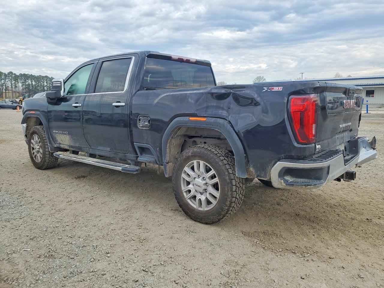 2022 GMC Sierra K2500 SLT