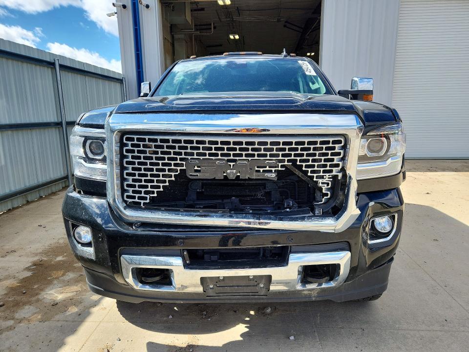 2016 GMC Sierra K2500 Denali