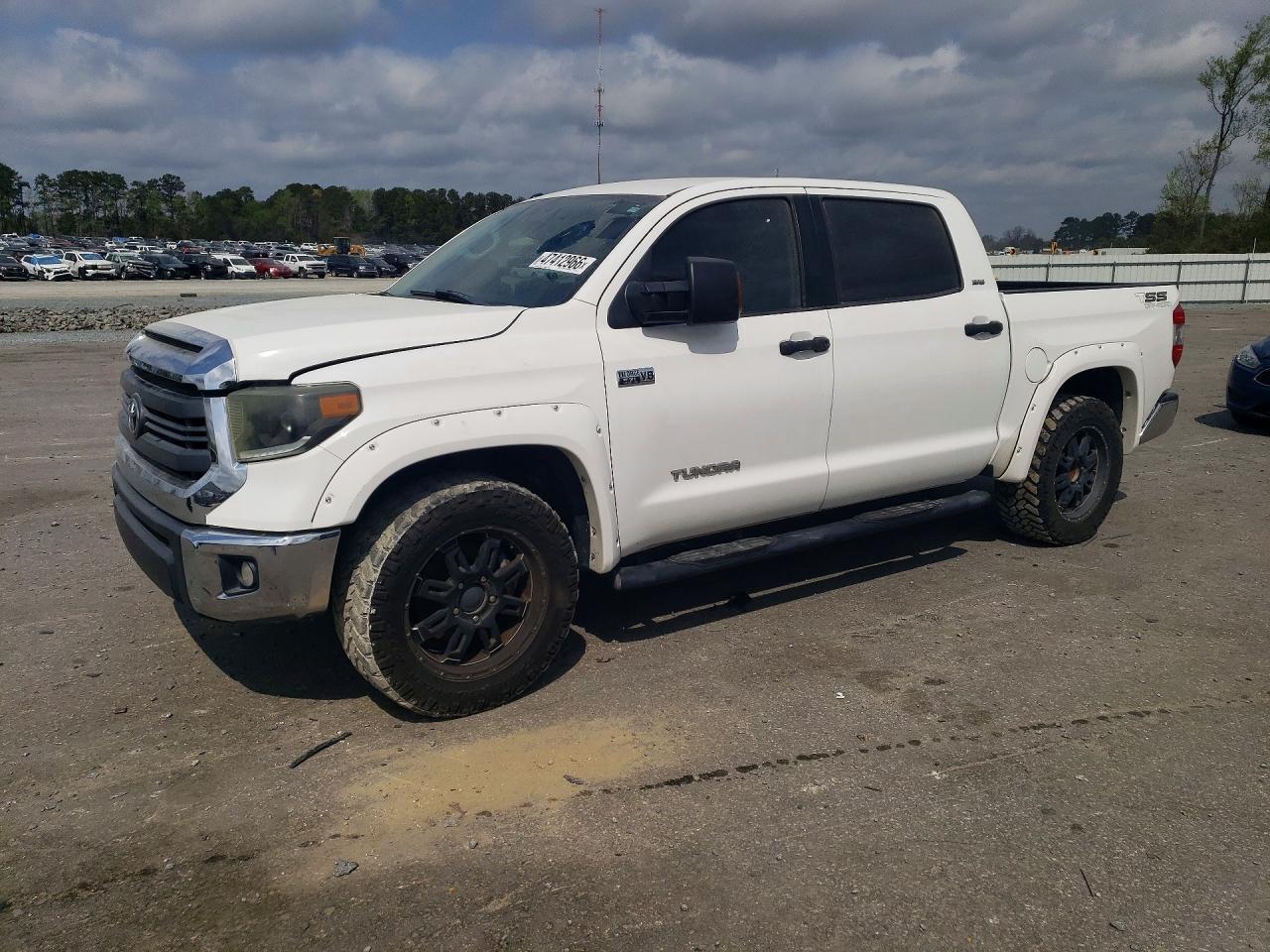 2014 Toyota Tundra SR5