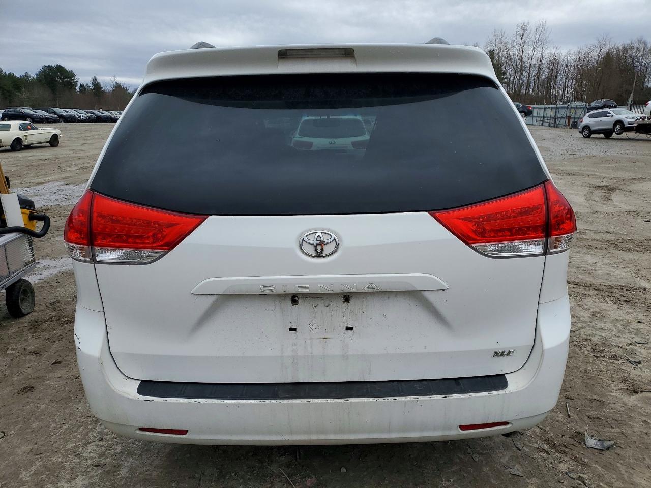 2013 Toyota Sienna