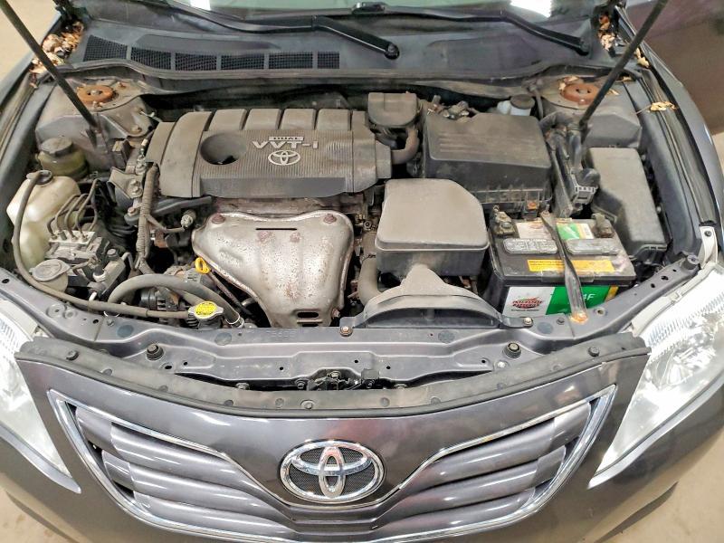 2010 Toyota Camry le