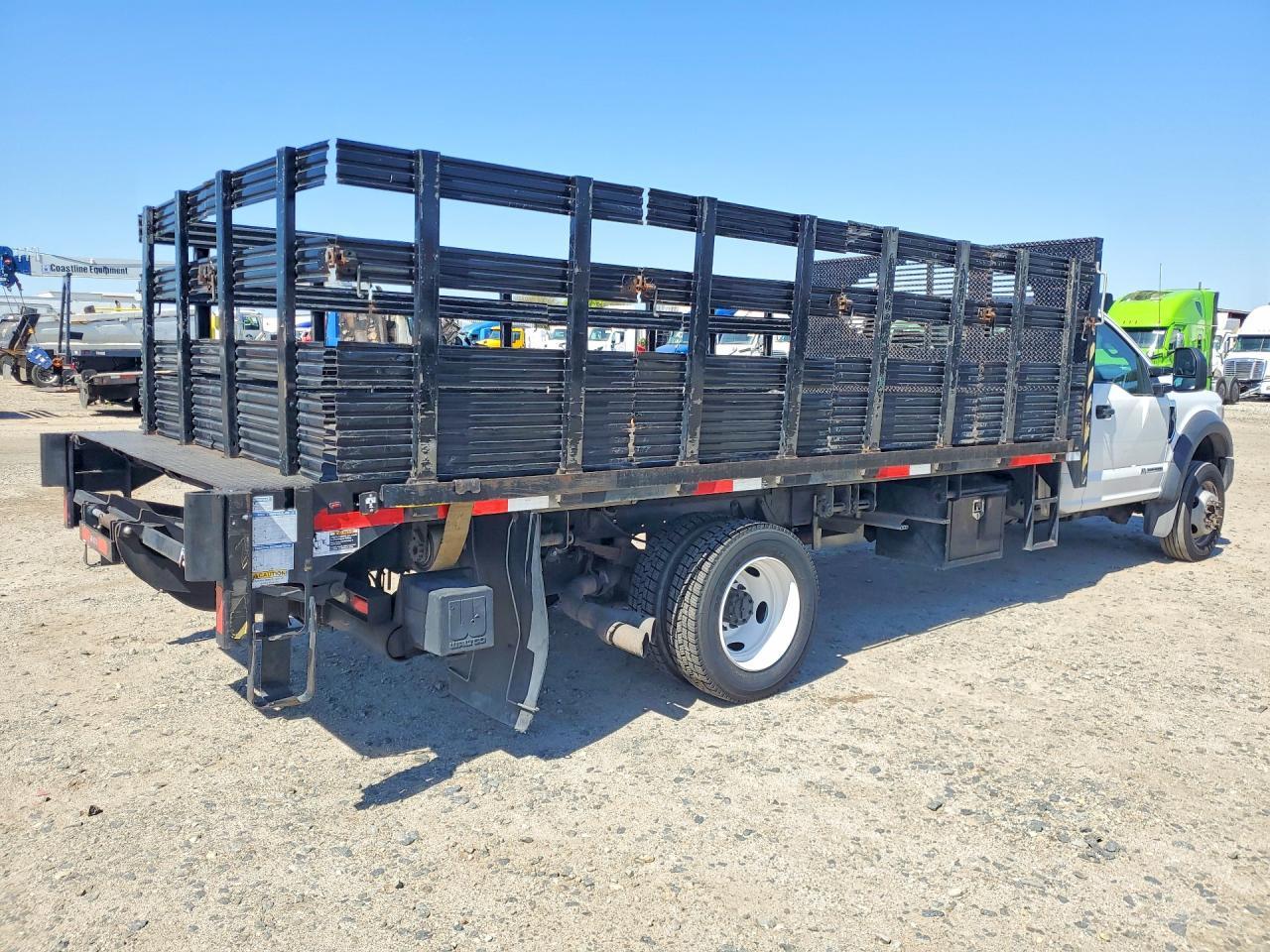 2018 Ford F550 Super Duty Flatbed Truck