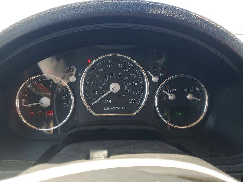 2006 Lincoln Townhouse Mark LT