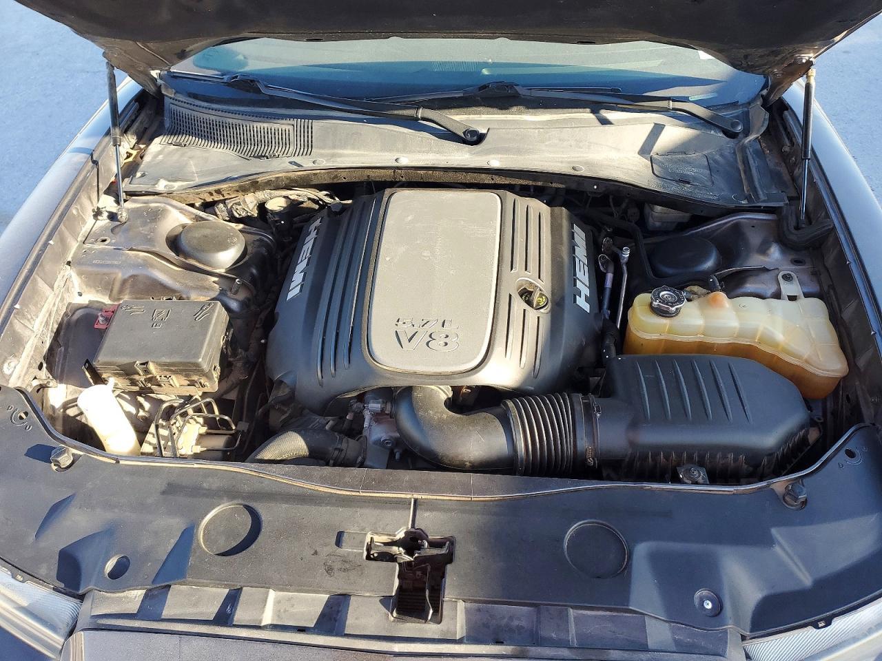 2013 Dodge Charger r