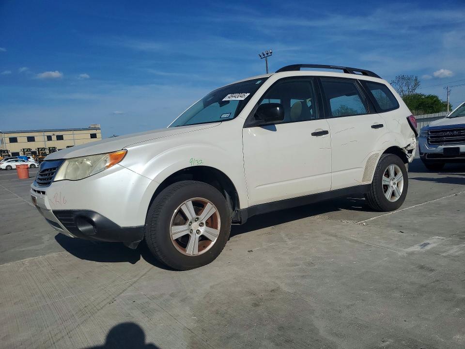 2010 Subaru Forester xs