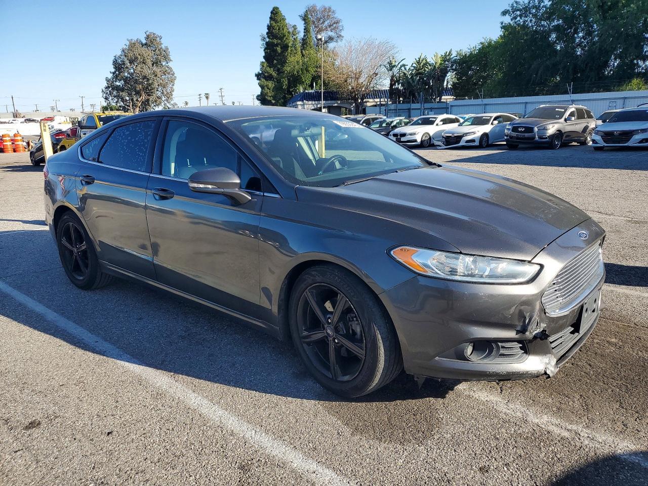 2016 Ford Fusion se