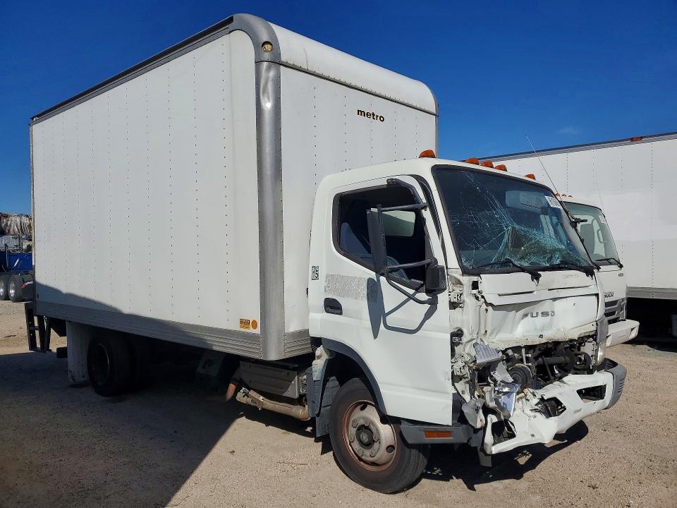2012 Mitsubishi Fuso Fec72s box Truck