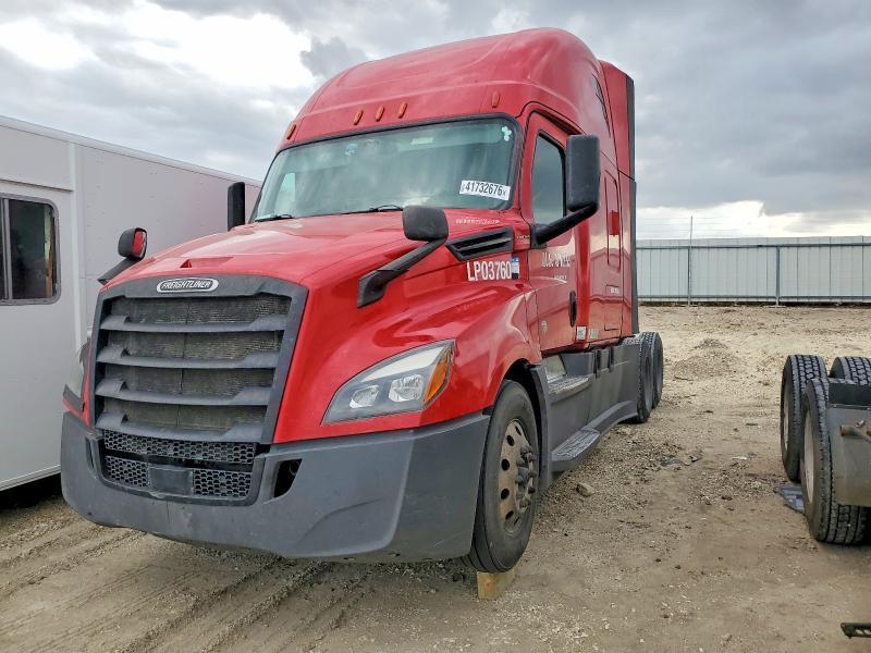 2020 Freightliner Cascadia 126 Semi Truck