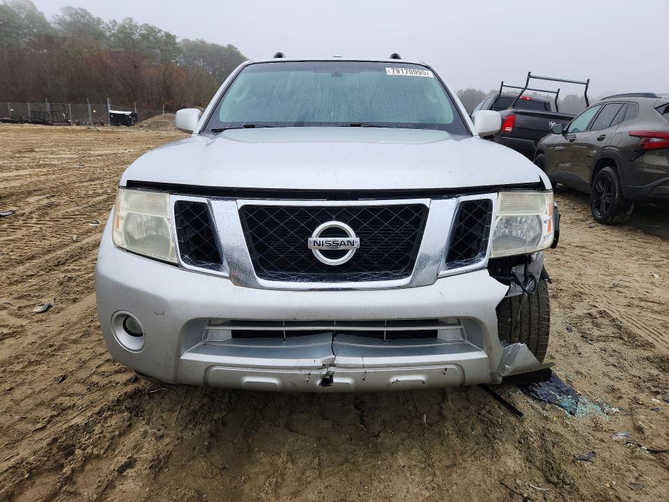 2011 Nissan Pathfinder s