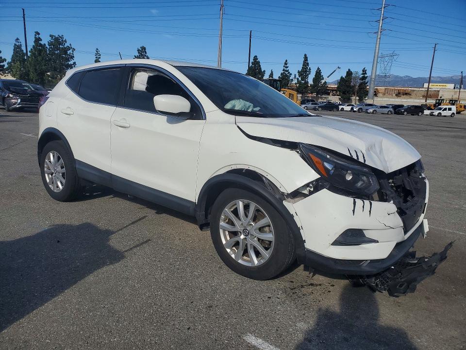 2020 Nissan Rogue Sport s