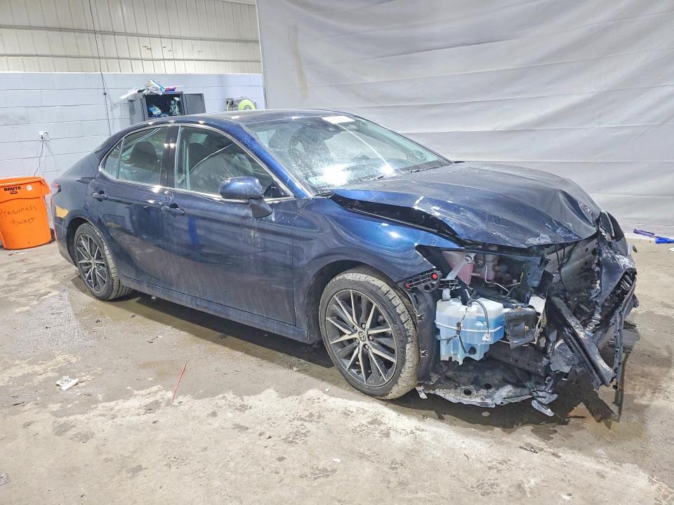 2021 Toyota Camry Hybrid xle