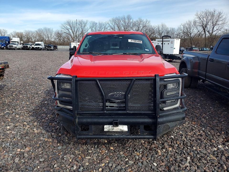 2023 Ford F250 Super Duty Flatbed Truck