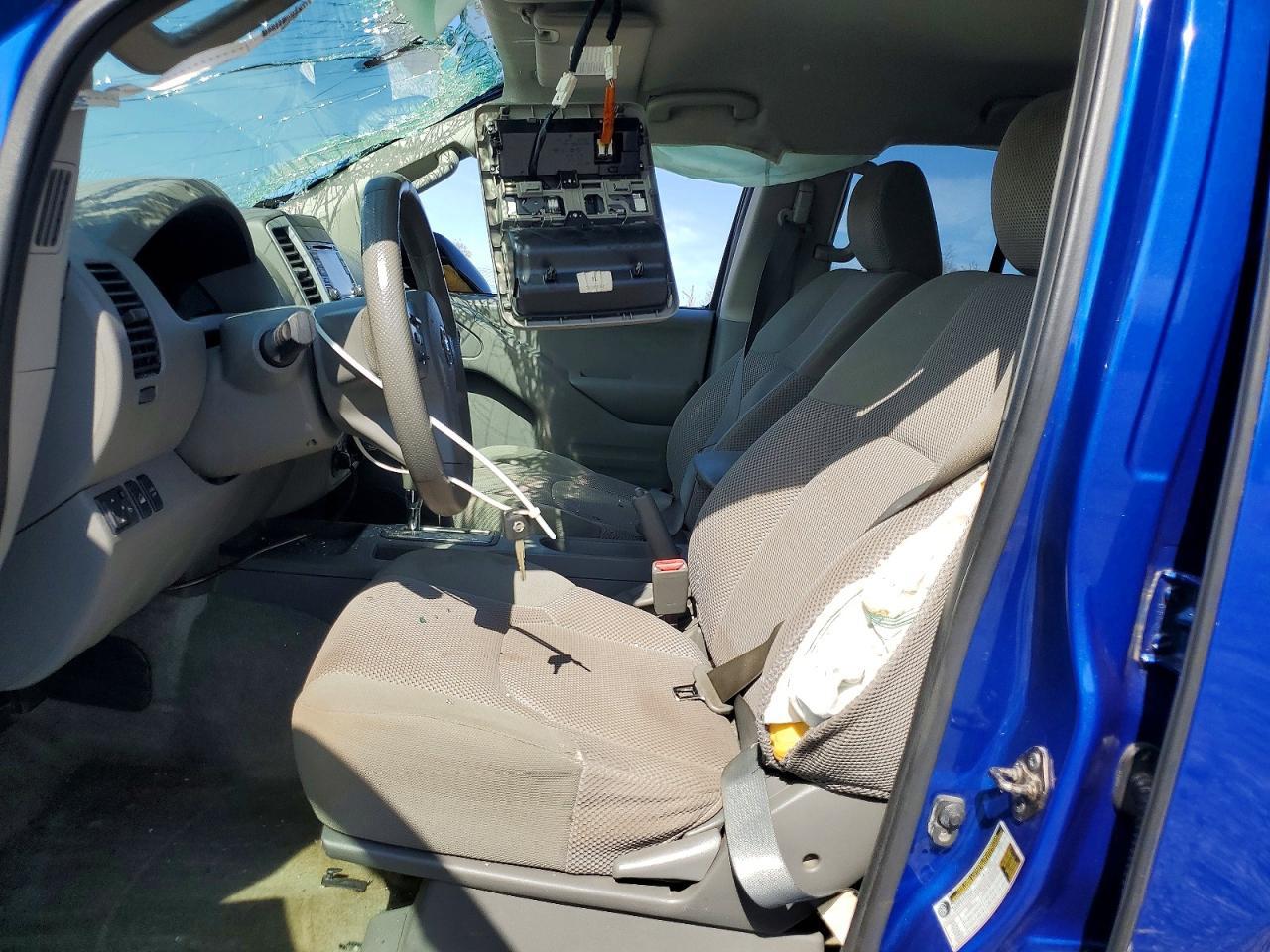 2015 Nissan Frontier SV