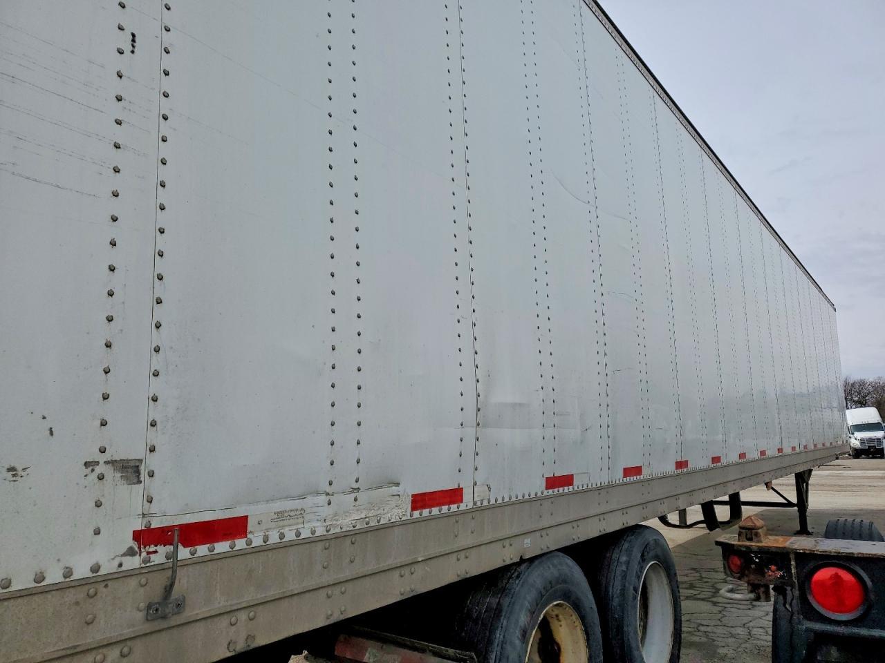 2014 Stoughton DRY Van Trailer