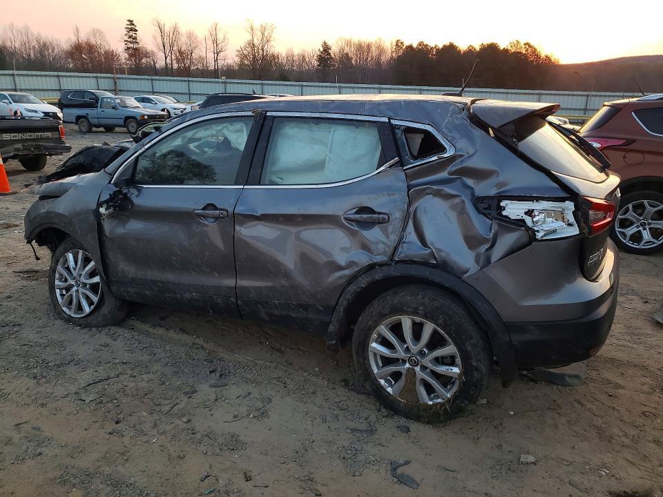 2022 Nissan Rogue Sport s