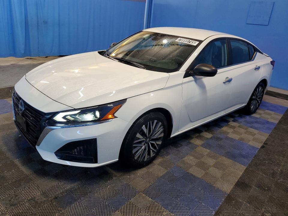 2025 Nissan Altima 2.5 sv