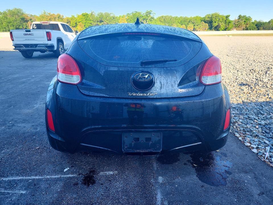 2013 Hyundai Veloster Base