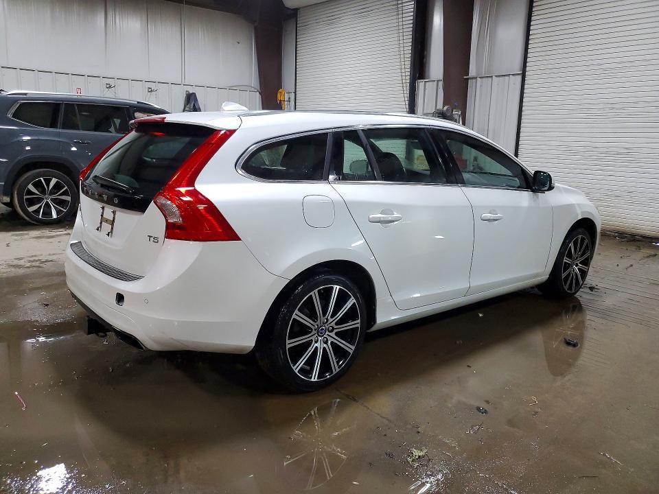 2015 Volvo V60 Premier